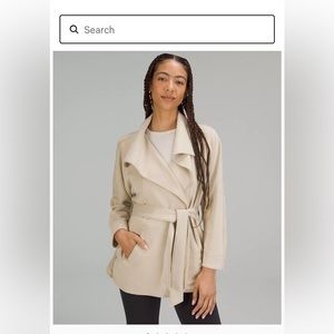 Lululemon Sofstreme Belted Wrap.Size XS/S Trench